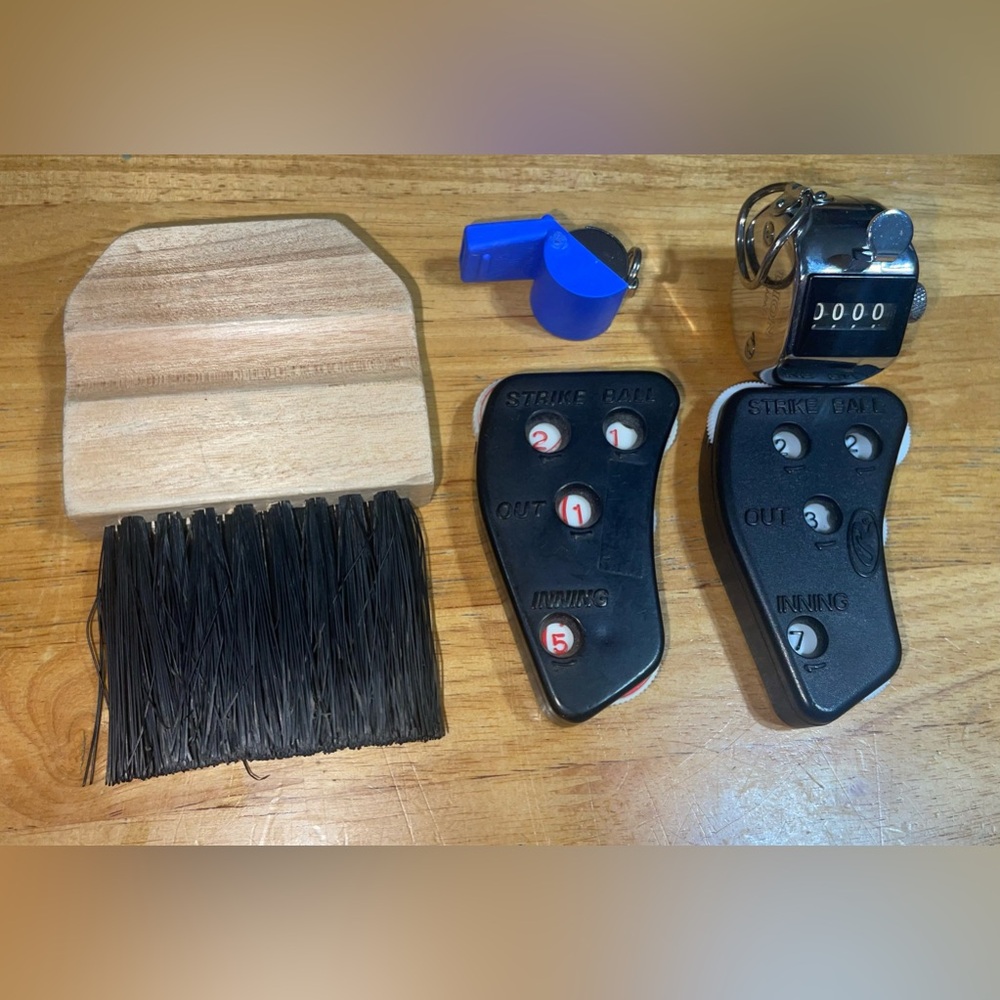 Umpire Clickers, Counter, Brush, and Whistle For Baseball Umpire Accessories Set